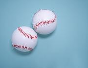 野球ってボール2つ使えた方が面白いよな